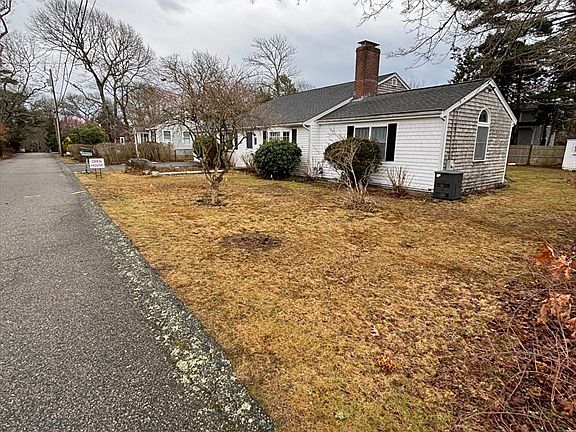 3rd image of 74 Hillside Ave