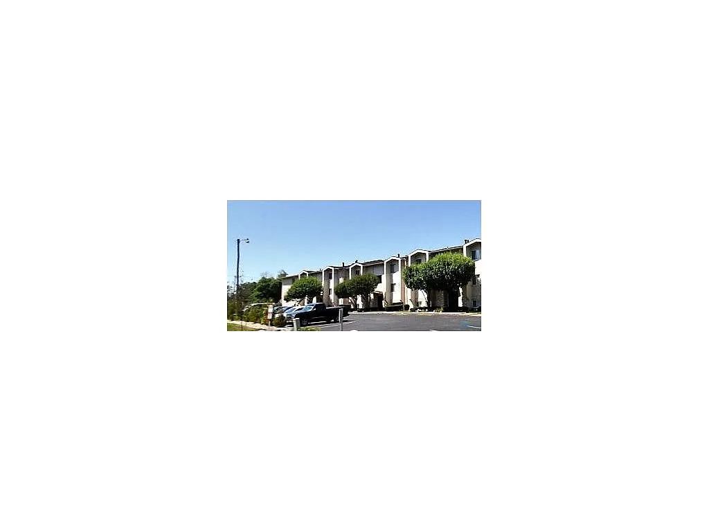 6640 Salisbury Rd APT A213 photo 1