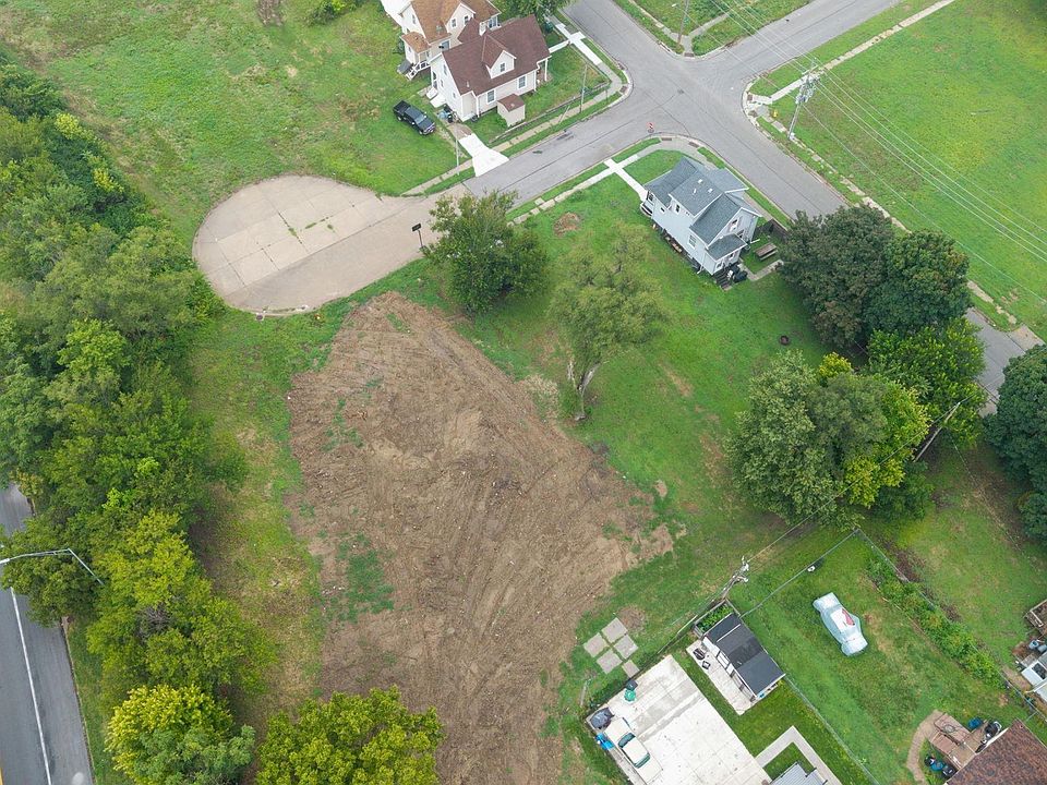 2nd image of 2808 Ohio St