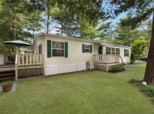 8 King Philip Rd, Coventry, RI 02816