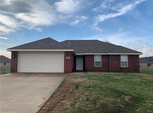 959 Raspberry St, Elkins, AR 72727