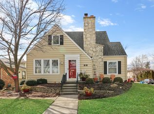 674 S Spring Rd, Elmhurst, IL 60126