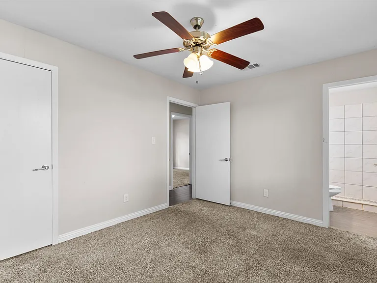 2117 Tiehack Ln — Photo 10