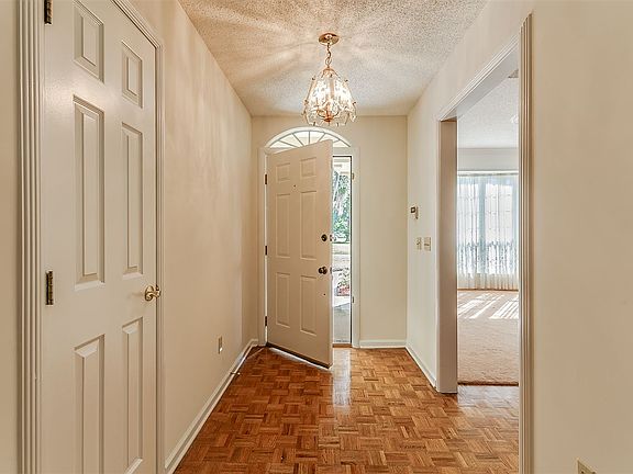 5th image of 3672 Waterside Dr