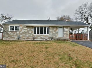 208 Marilyn Rd, Hatboro, PA 19040