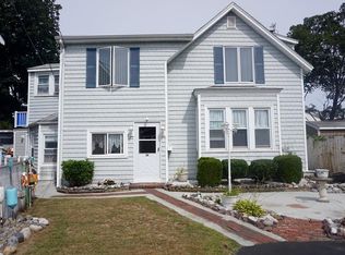 34 Neptune Ave, Winthrop, MA 02152