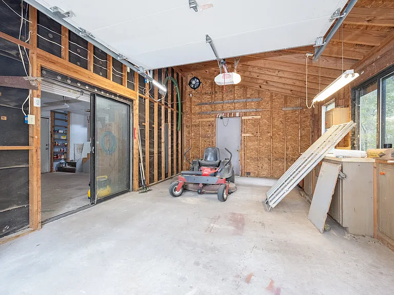 2233 Wood Hollow Rd — Photo 29