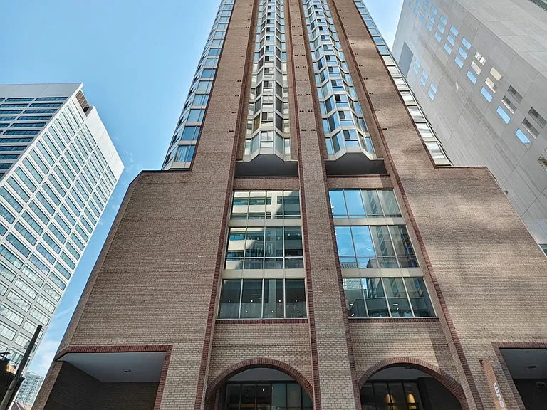 55 Centre Ave #604 — Photo 1