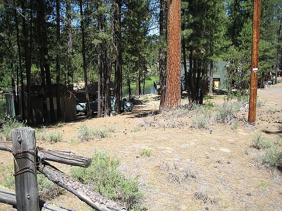 View toward Deschutes River
