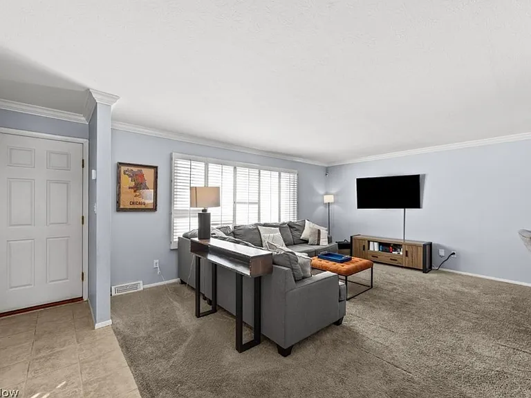 6728 Edgemoor Ave — Photo 3