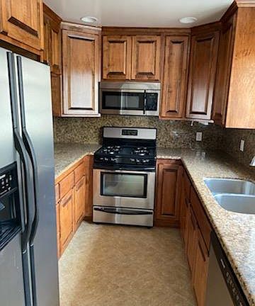 3rd image of 2971 Plaza Del Amo Unit 205
