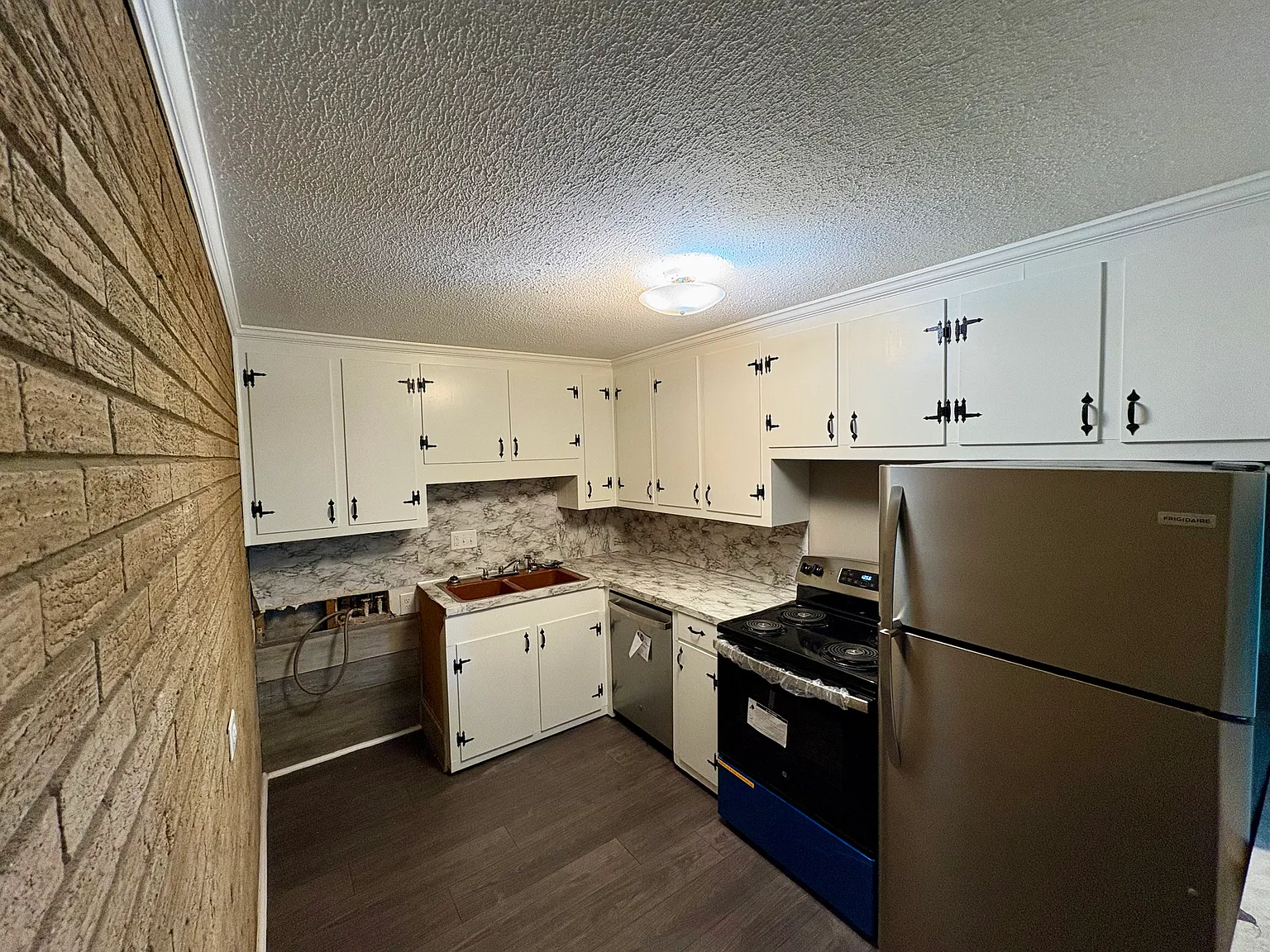 1 bed, $900 — Photo 3