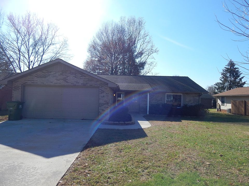1st image of 1105 Windridge Dr