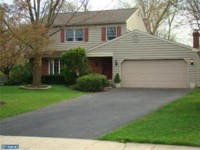 1002 Maykut Ave, Collegeville, PA, 19426