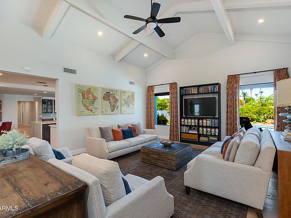 5th image of 2409 E SOLANO Drive