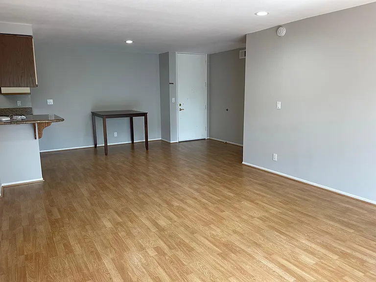 412 N Bellflower Blvd #208 — Photo 30