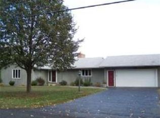 54 Sawmill Plain Rd, South Deerfield, MA 01373