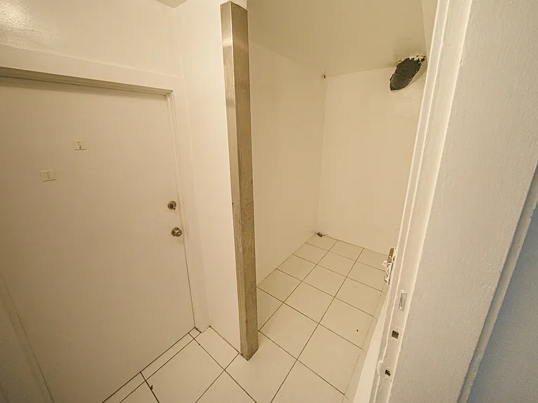 Marietta Dr — Photo 7