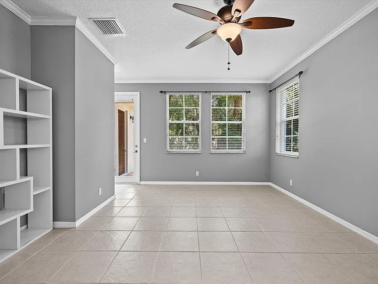 455 Pumpkin Dr — Photo 9