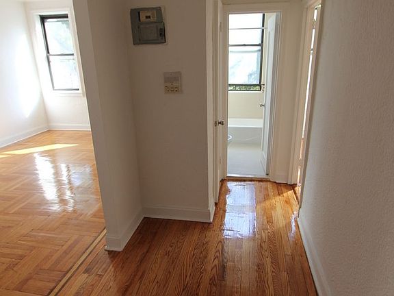 5th image of 45-54 41st St #D1