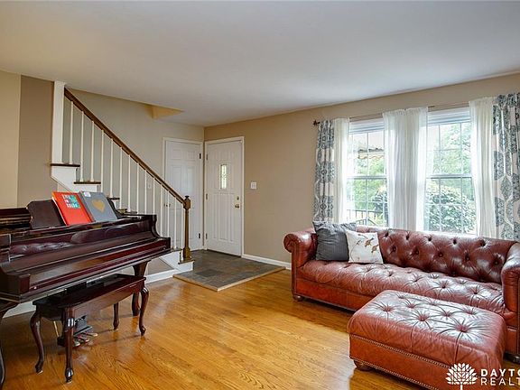 5th image of 7301 Yorkshire Dr