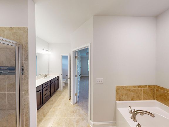 5th image of 444 Southern Oaks Dr #29