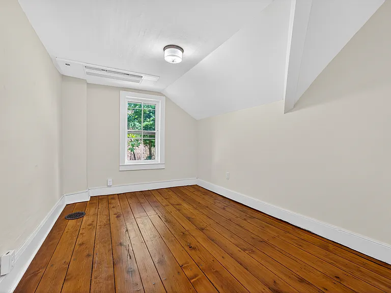 704 Bangor Mountain Rd — Photo 27