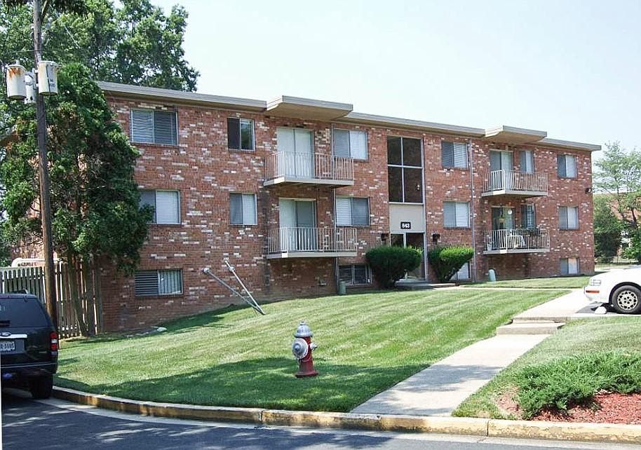 International 831 Locust St Herndon VA Zillow