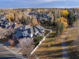 271 W Mountain Park Dr SE, Calgary, AB T2Z2L3
