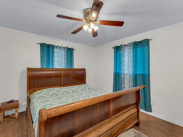 928 Moccasin Trl — Photo 22