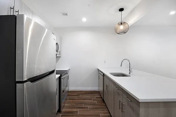 Rented by Marquis Real Estate Services | media 10