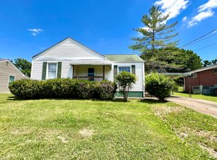 6 Van Cleve St, Fort Oglethorpe, GA 30742