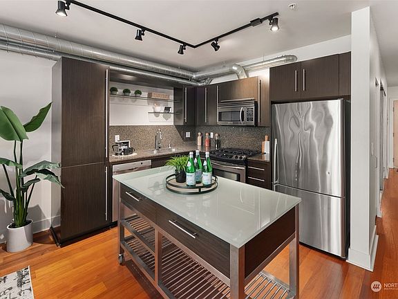 2nd image of 530 Broadway Ave E #208