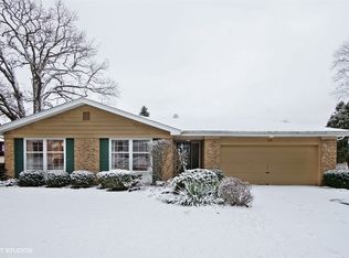 113 W Brentwood Dr, Palatine, IL