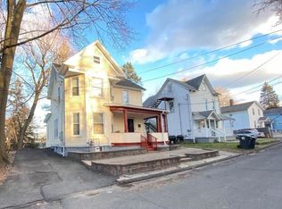 15 Harding Pl, Danbury, CT 06810