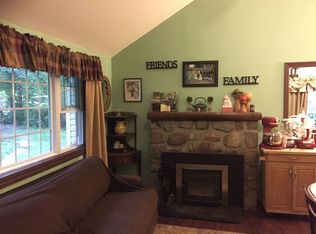 7 Muscotah Rd, Highland Lakes, NJ 07422