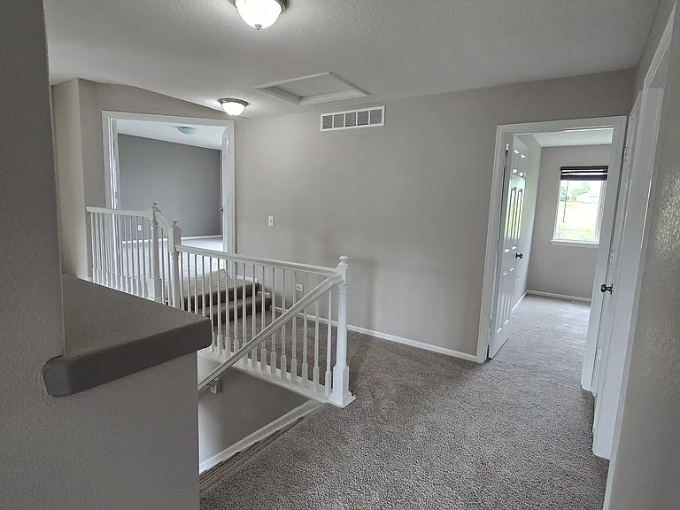 5058 Ashbrook Cir — Photo 14