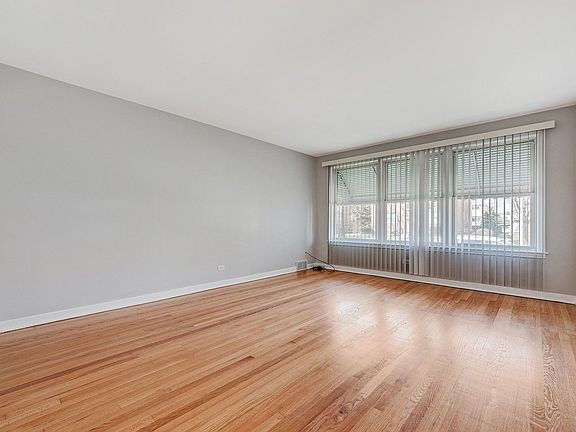 2nd image of 8927 Lavergne Ave #1S