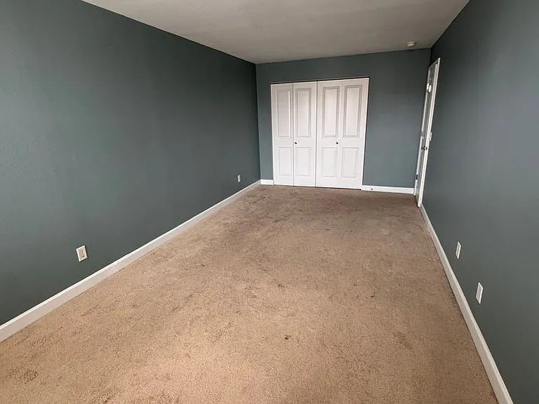 5630 Pershing Ave #36 — Photo 19