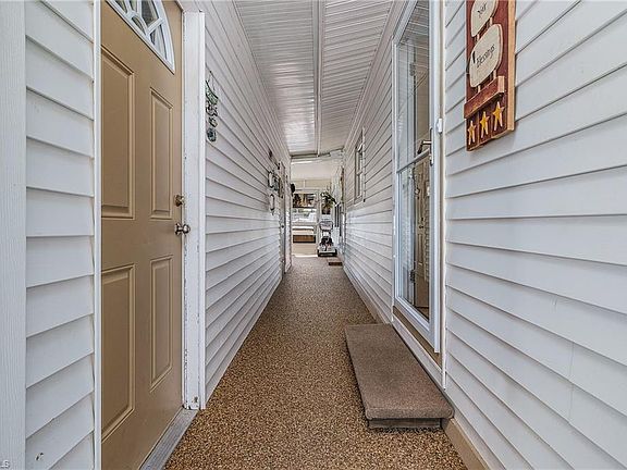 5th image of 3899 Plumosa Dr