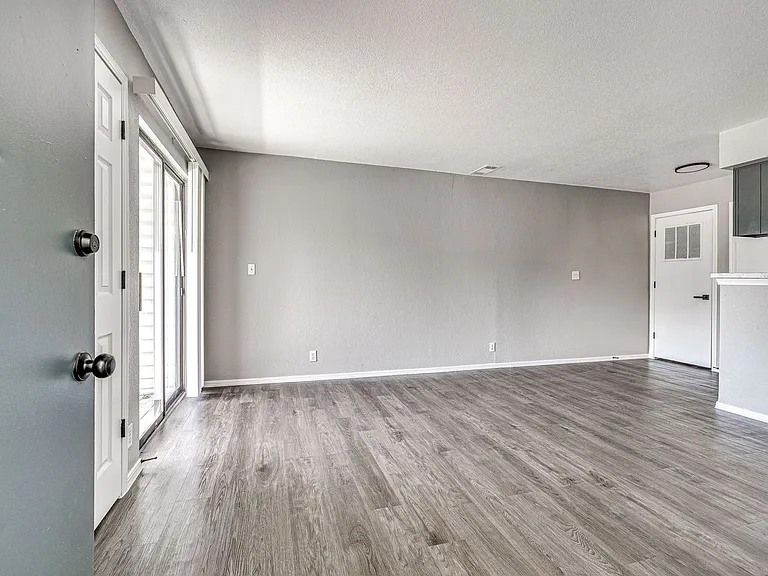 Boulder Ridge Apartments | Newly Remodeled East Tulsa | Broken Arrow Schools + W/D Hookups — Photo 31