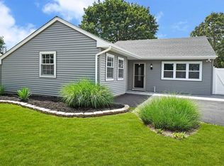 30 Nantucket Dr, Medford, NY 11763