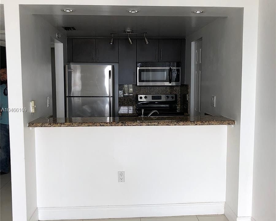 1st image of 850 N Miami Ave APT 1907