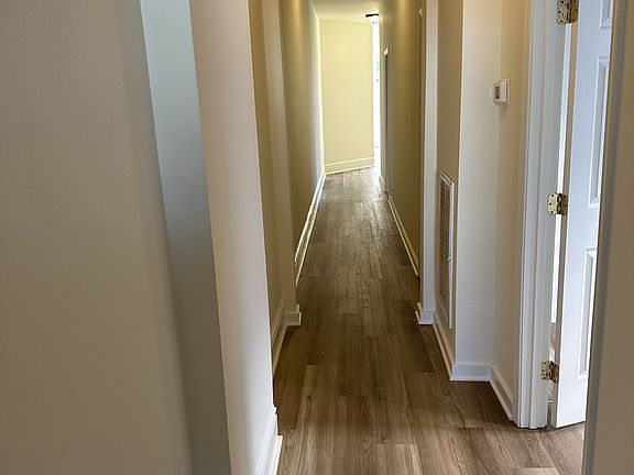 3rd image of 202 Wellford St APT A