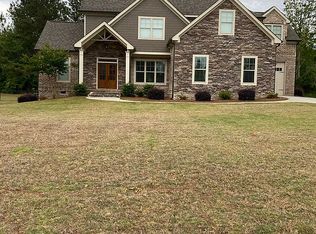 1050 Planters Ridge Dr, Bogart, GA 30622