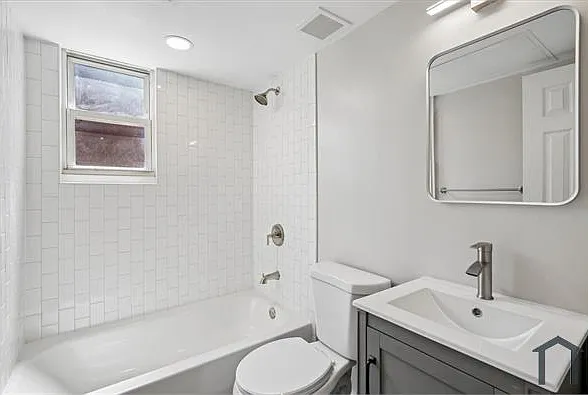 1410 Young St SE #8 — Photo 13