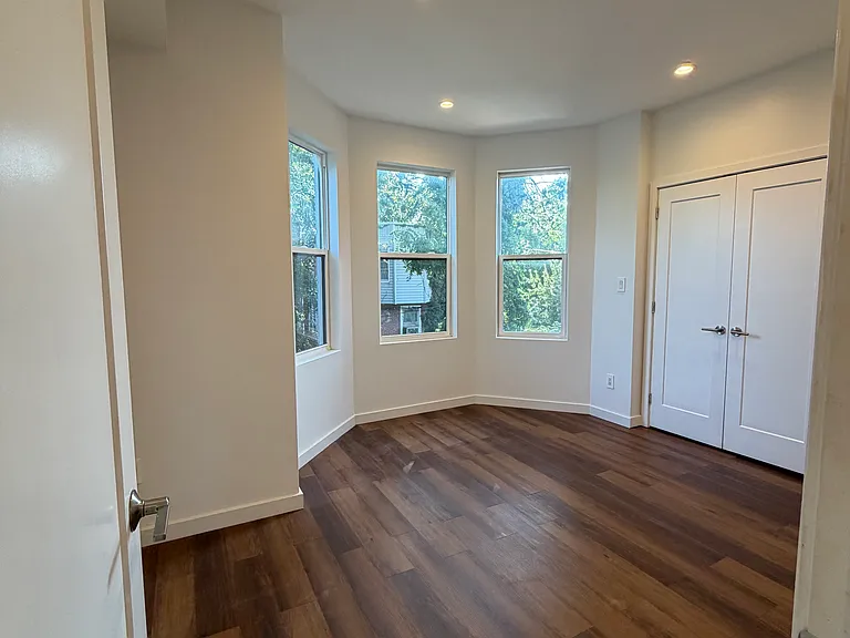 1247 S 53rd St #2 — Photo 3