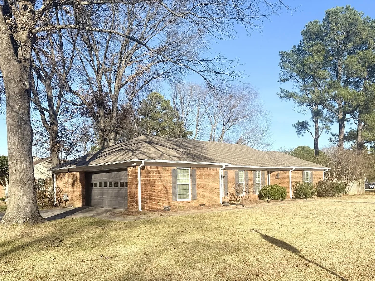 4 bed, 2.5 bath, 1845 sqft, $2,299 — Photo 1