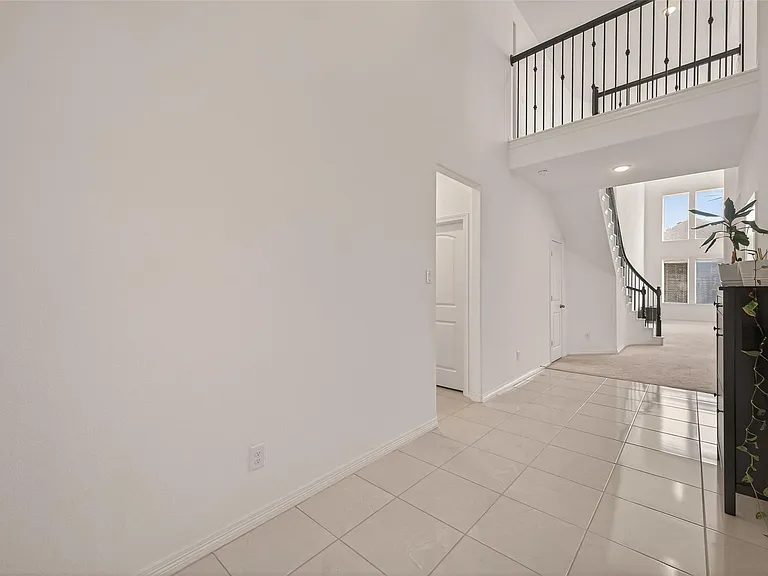 1006 Grey Dusk Ct — Photo 6