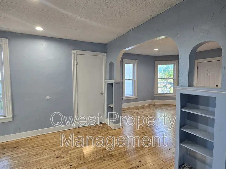 747 1st St NW #1 — Photo 2